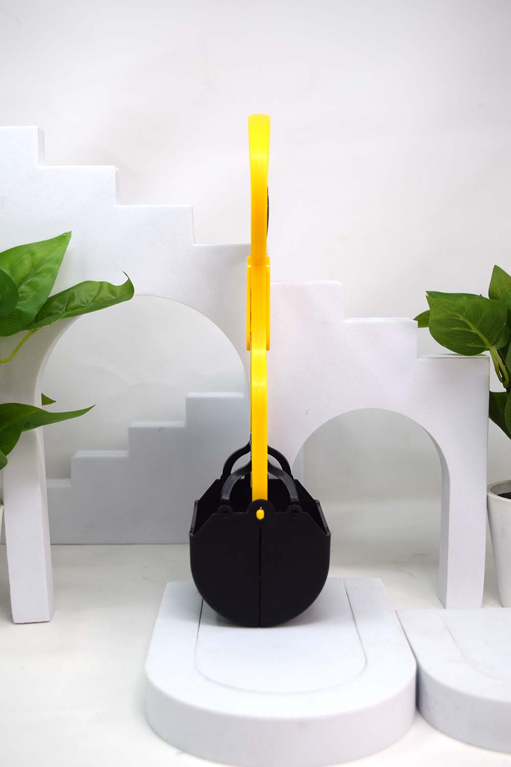 Dog Pooper Scooper – Easy Clean, Mess-Free, Pet Safe